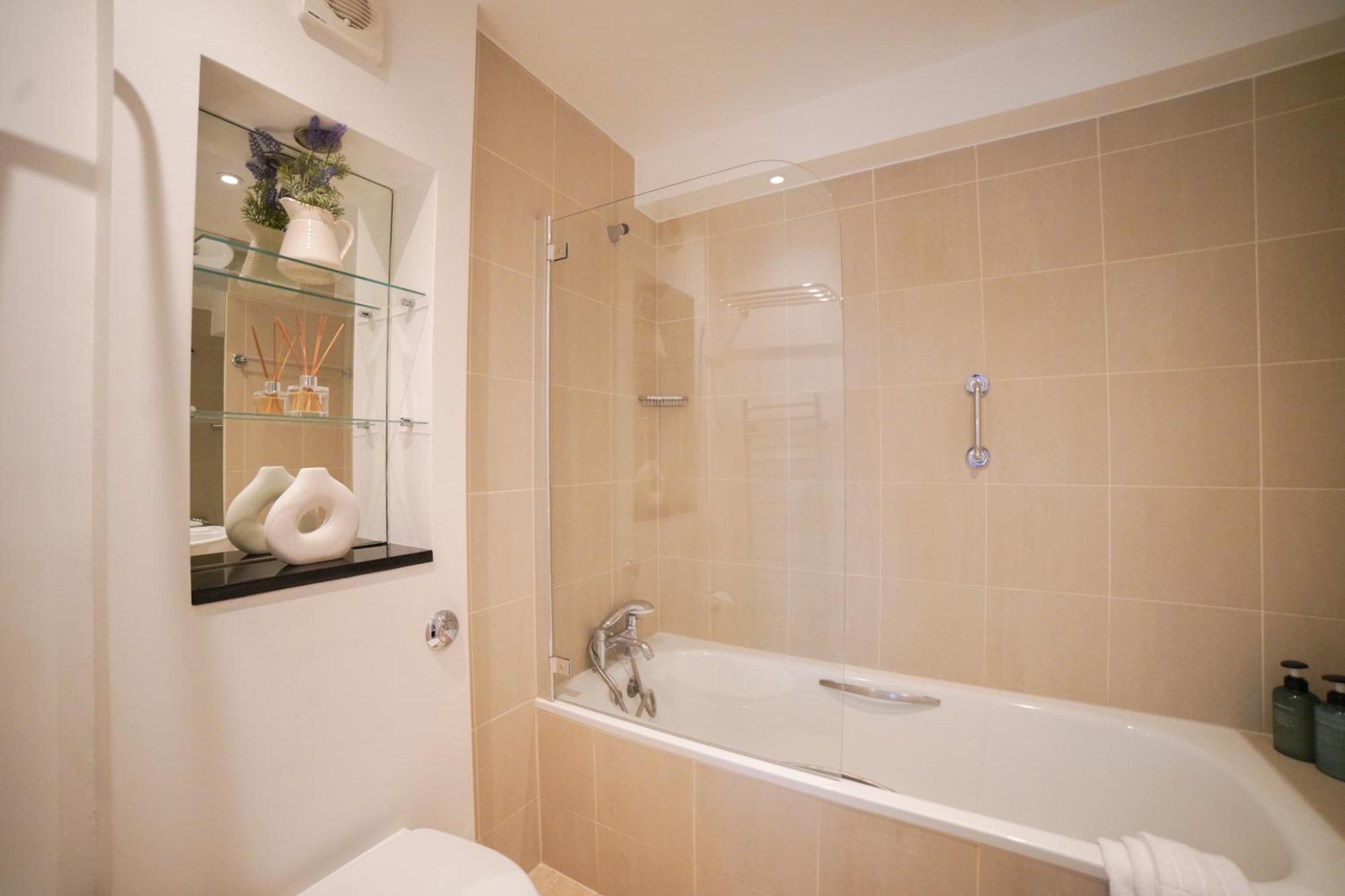 Art-Deco Apartment In Very Popular Chelsea Area Londen Buitenkant foto