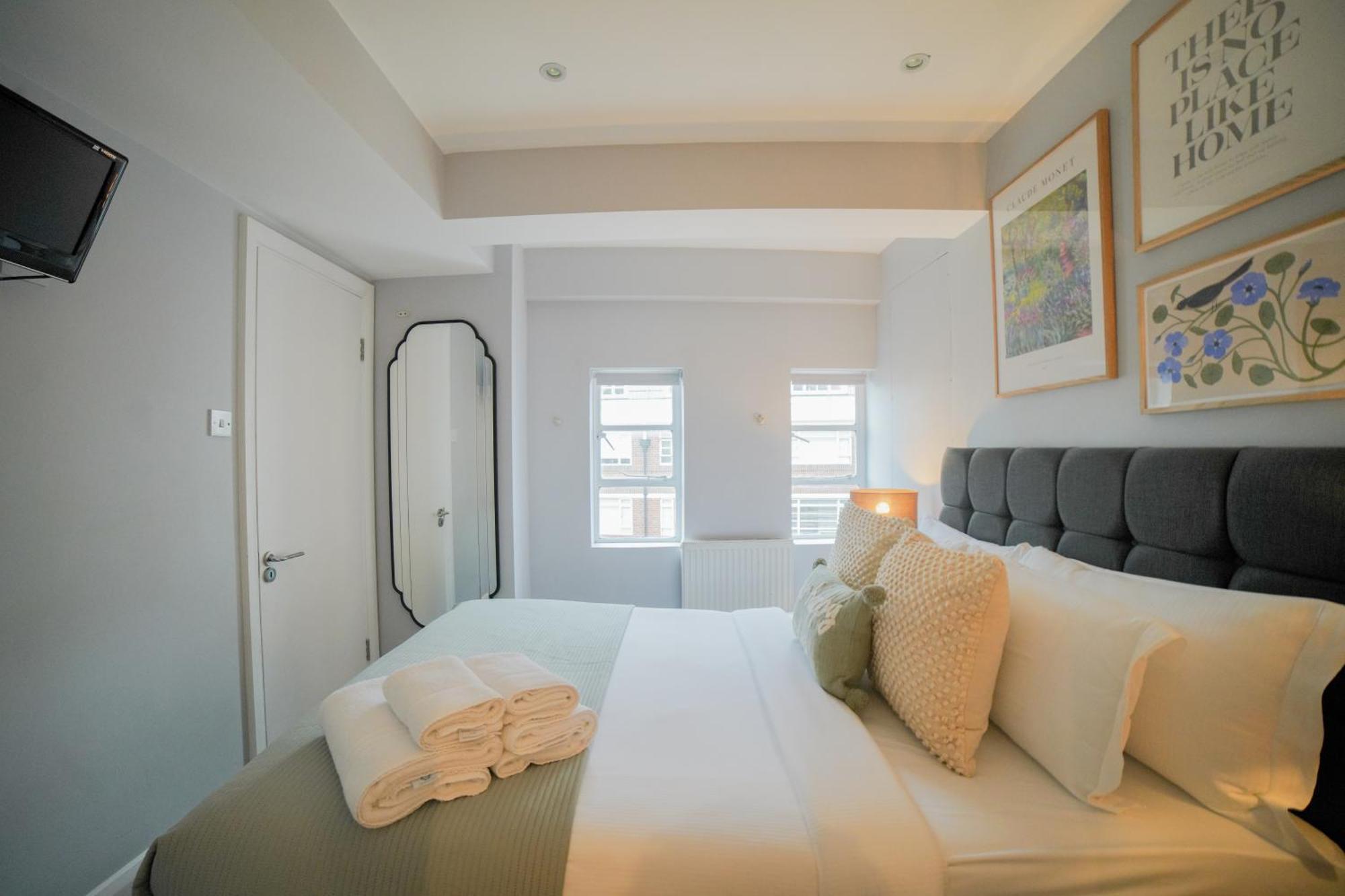 Art-Deco Apartment In Very Popular Chelsea Area Londen Buitenkant foto